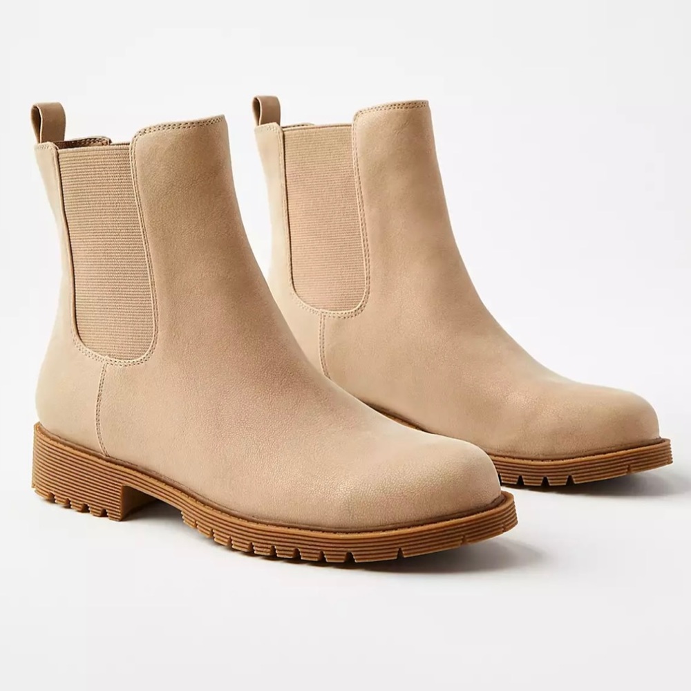 LOFT Chelsea Boots